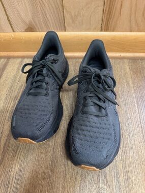 Ladies New Balance Black Athletic Running Shoes - Lightweight Comfort